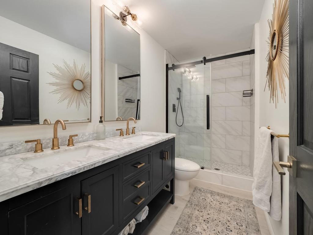 034-003-Bathroom-1024x768.jpg
