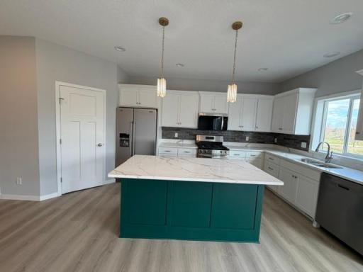 981 45th Avenue NE, Saint Cloud, MN 56304