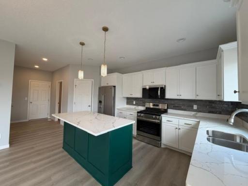 981 45th Avenue NE, Saint Cloud, MN 56304