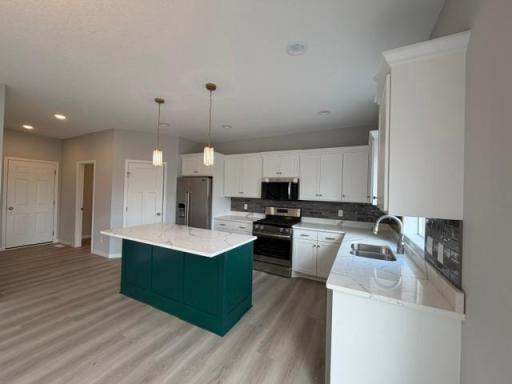 981 45th Avenue NE, Saint Cloud, MN 56304