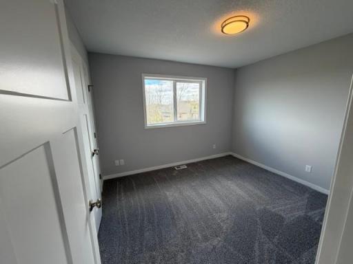 981 45th Avenue NE, Saint Cloud, MN 56304