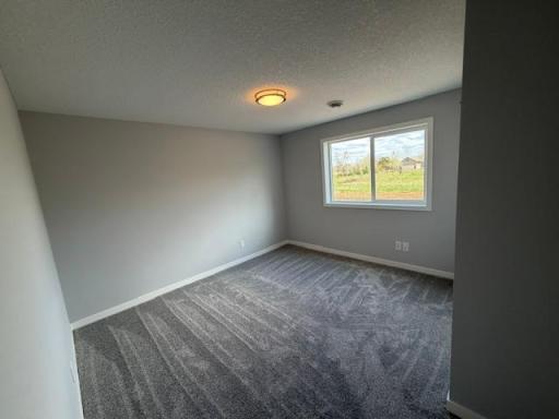 981 45th Avenue NE, Saint Cloud, MN 56304