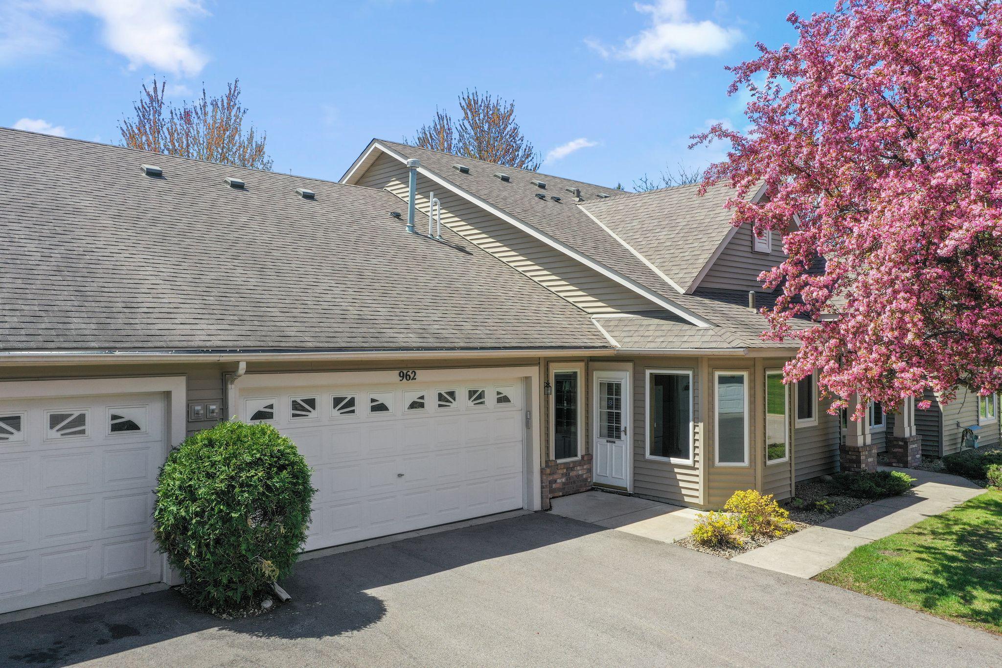 Convenient Exterior Entry Door To Kitchen
