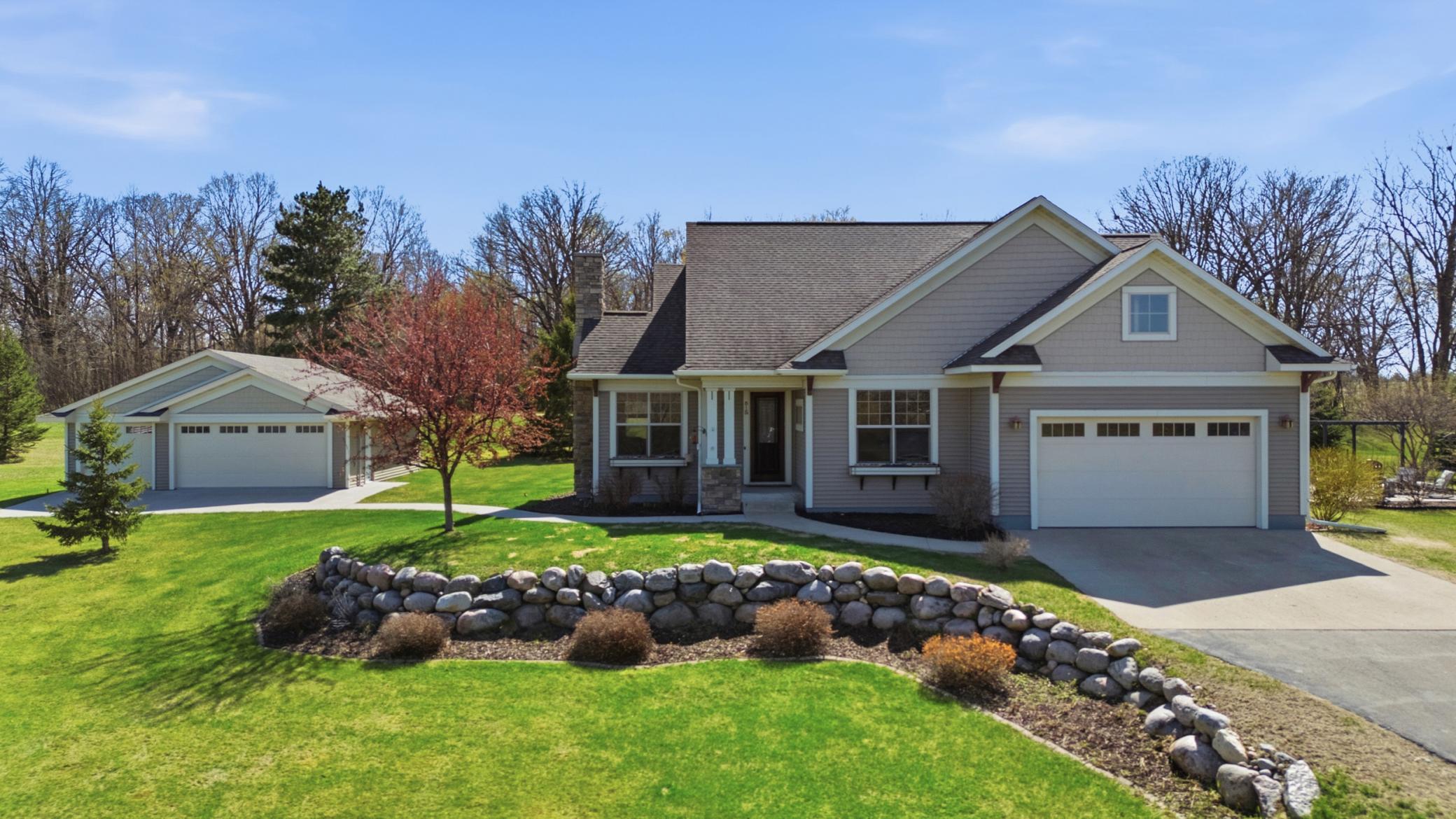 815 E Scharf Avenue, Vergas, MN 56587