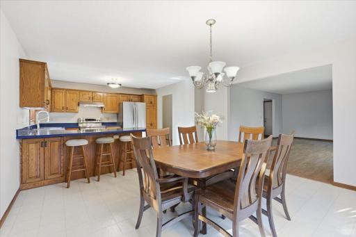 1072 Buck Ridge, Hudson, WI 54016