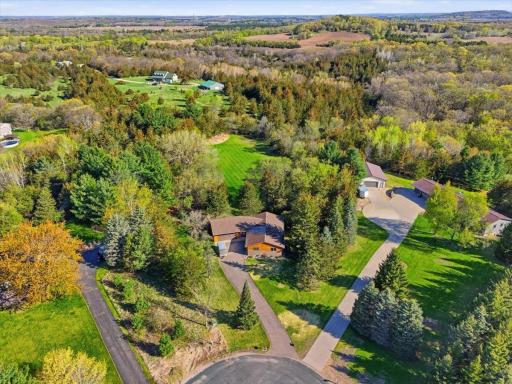 1072 Buck Ridge, Hudson, WI 54016