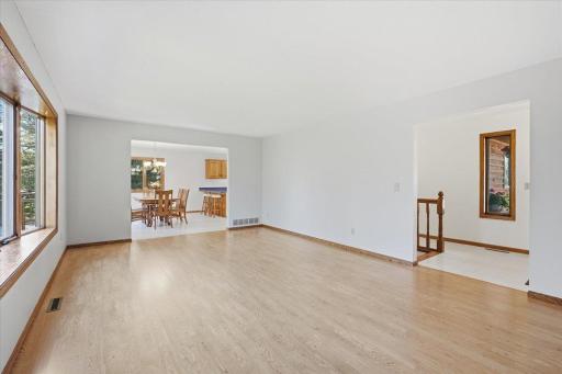1072 Buck Ridge, Hudson, WI 54016