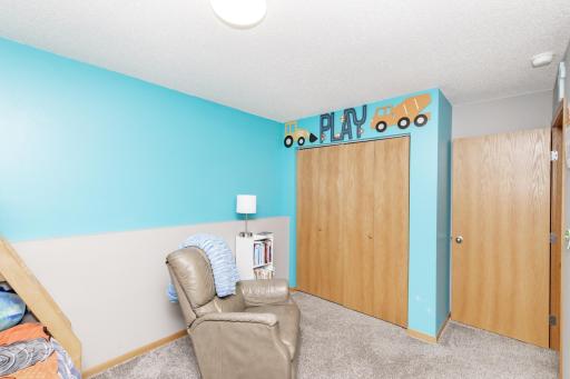 983 42nd Avenue W, West Fargo, ND 58078