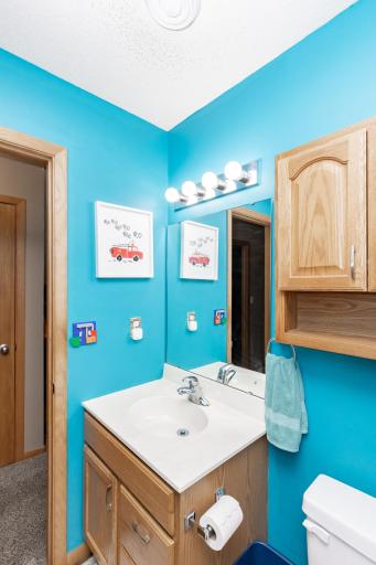 983 42nd Avenue W, West Fargo, ND 58078