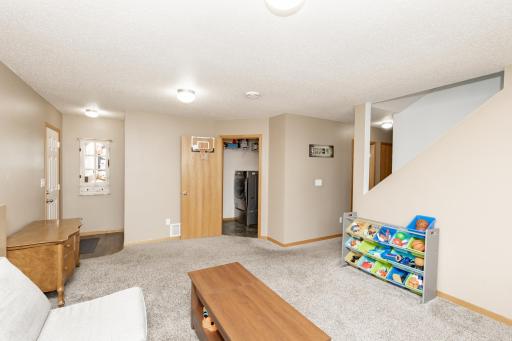 983 42nd Avenue W, West Fargo, ND 58078