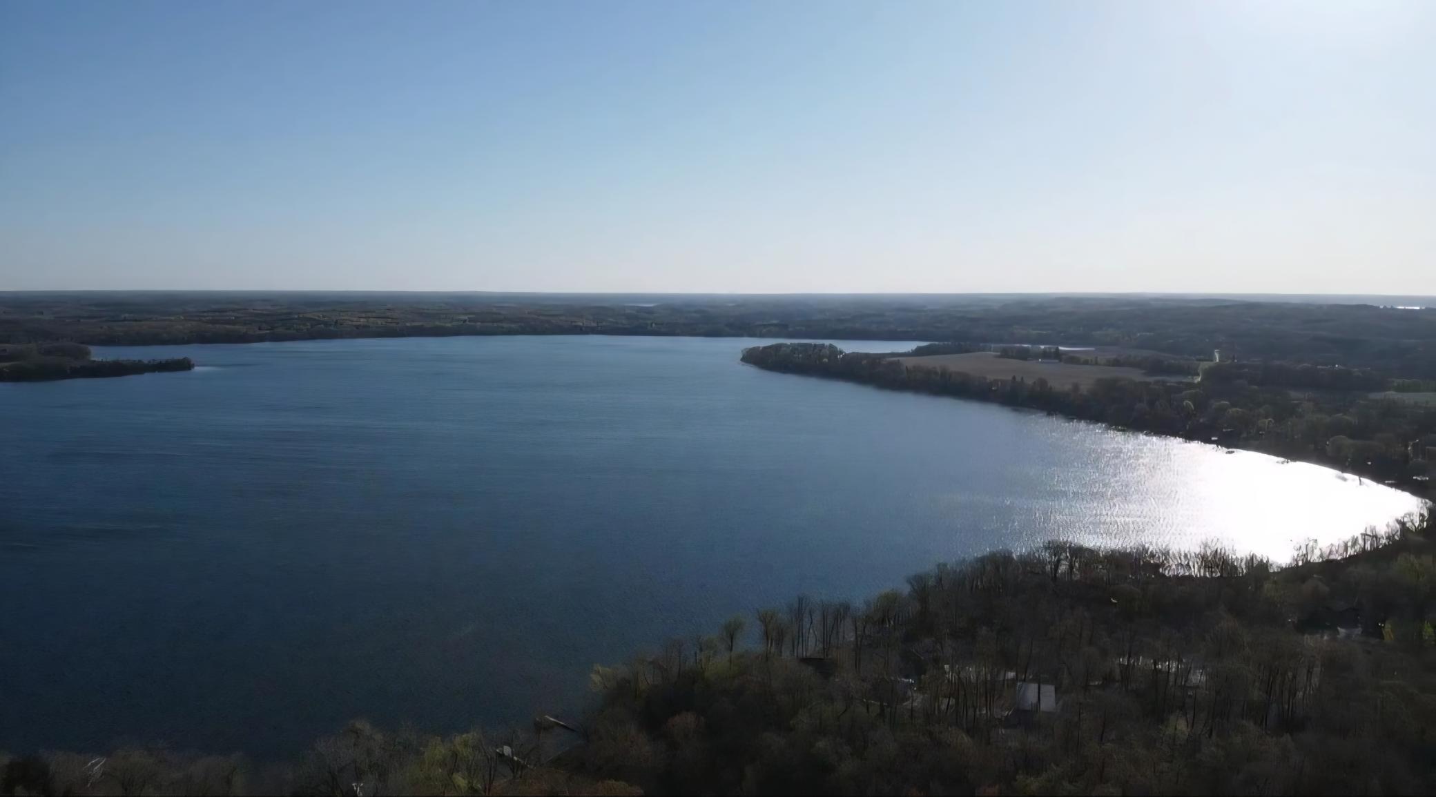 A view of the lake bays you can explore. Lake Francis is a great full recreation lake with great fishing.