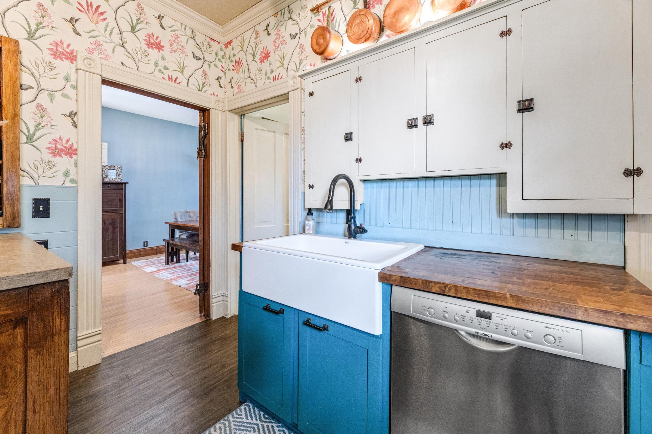 Kitchen 4
