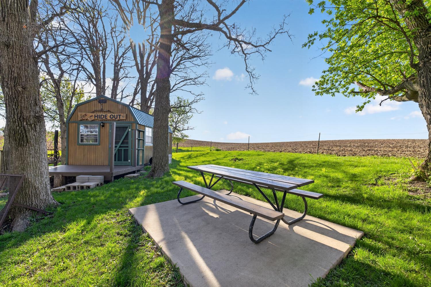 Cabin #1/Picnic Area