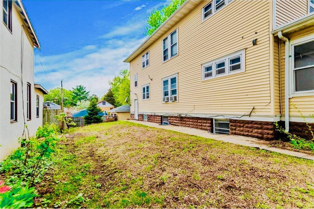 3724 bloomington side view.jpg