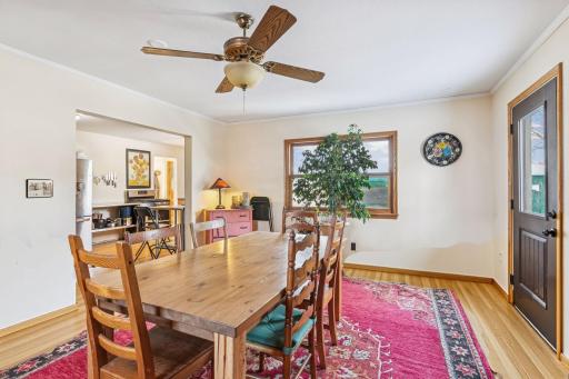 711 Grandview Avenue W, Saint Paul, MN 55113