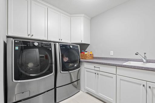5275 Ranchview Lane N, Minneapolis, MN 55446
