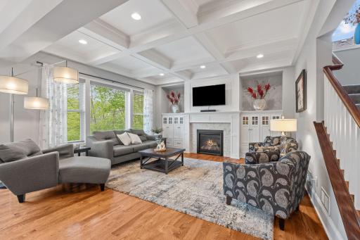5275 Ranchview Lane N, Minneapolis, MN 55446