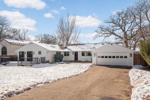 524 Mississippi River Boulevard S, Saint Paul, MN 55116