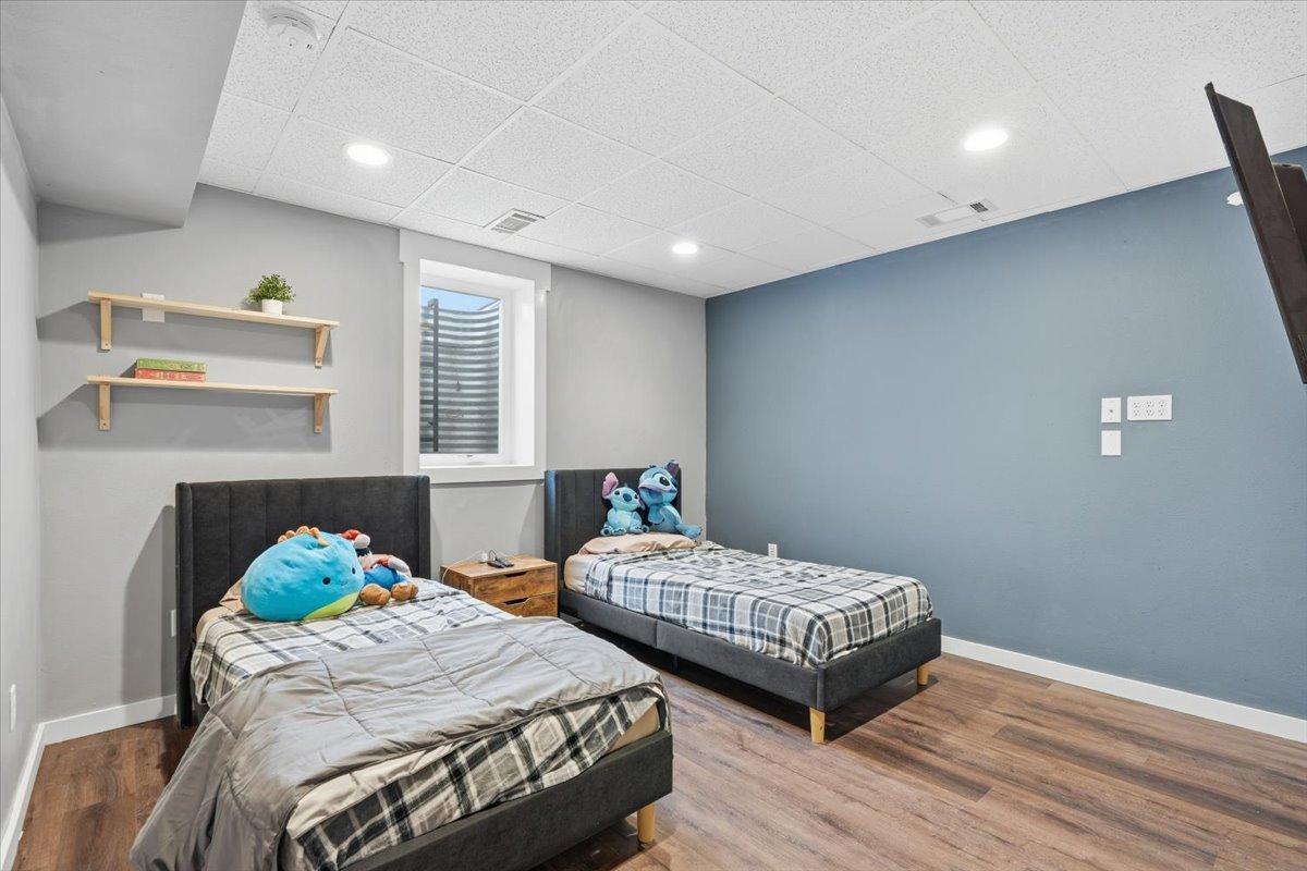 12-Bedroom 1.jpg