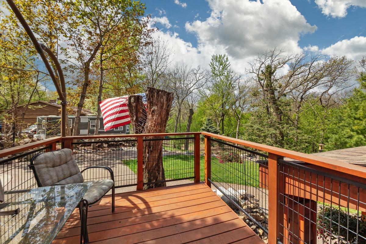 Side deck