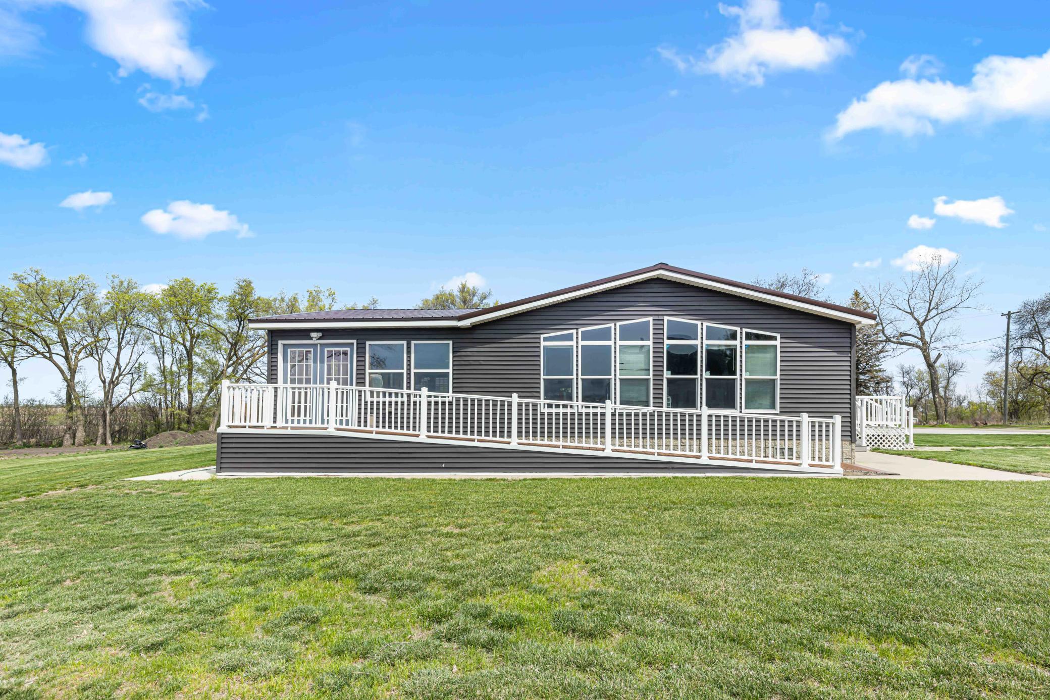 137 Roosevelt St Cayuga-21.jpg