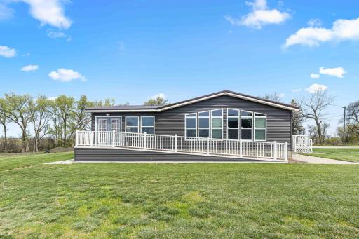 137 Roosevelt Street, Cayuga, ND 58013