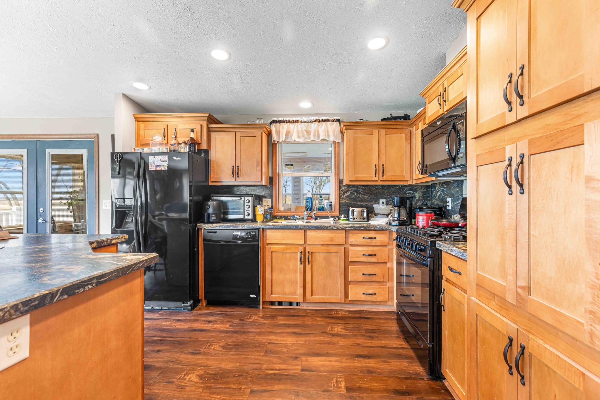 137 Roosevelt St Cayuga-28.jpg