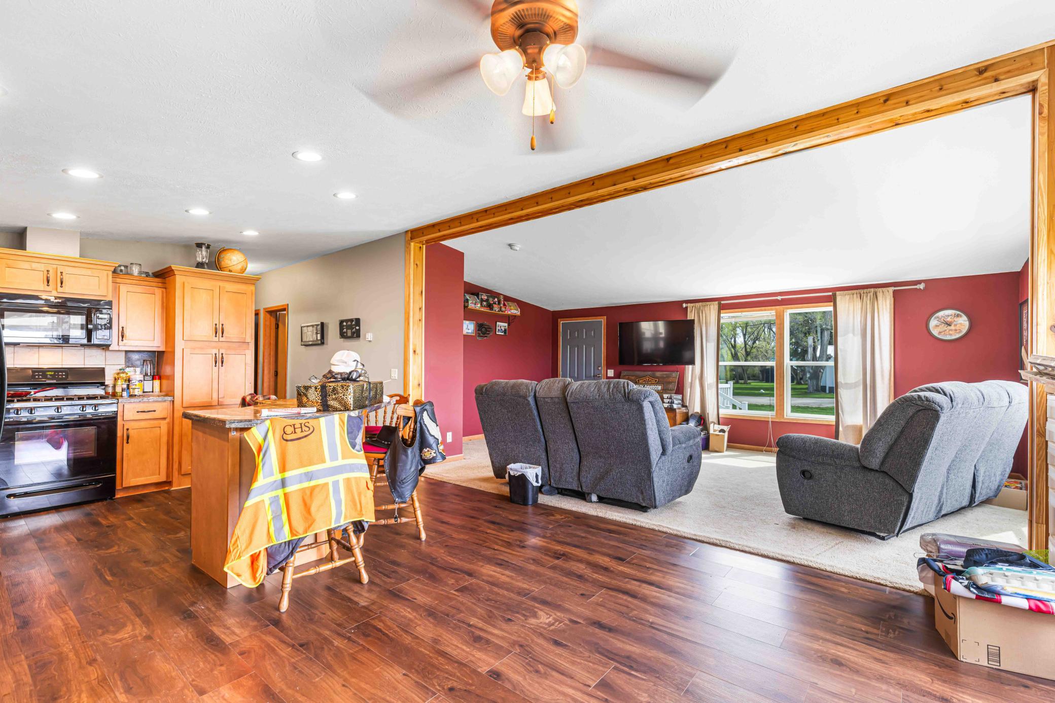 137 Roosevelt St Cayuga-25.jpg