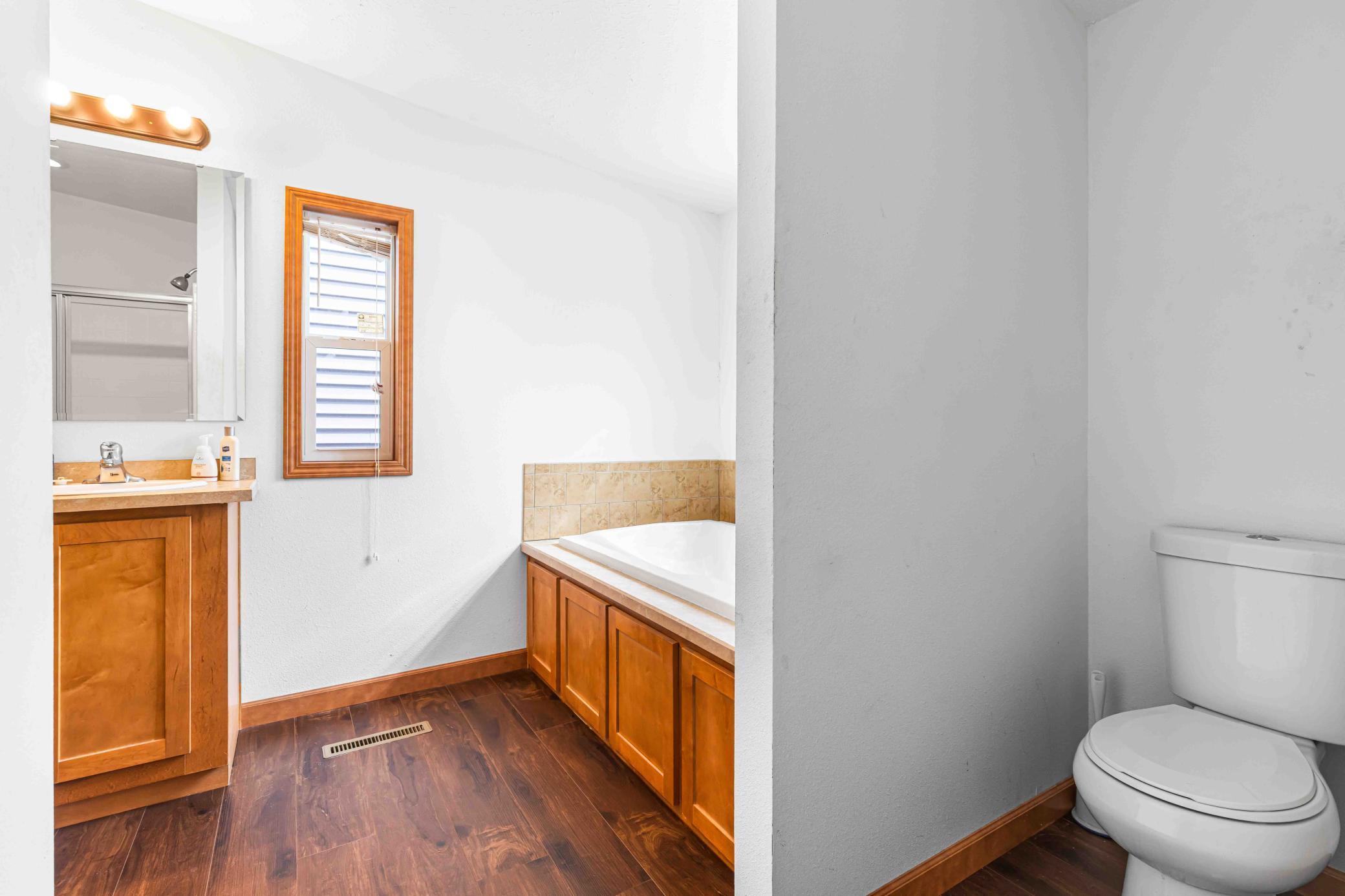 137 Roosevelt St Cayuga-42.jpg