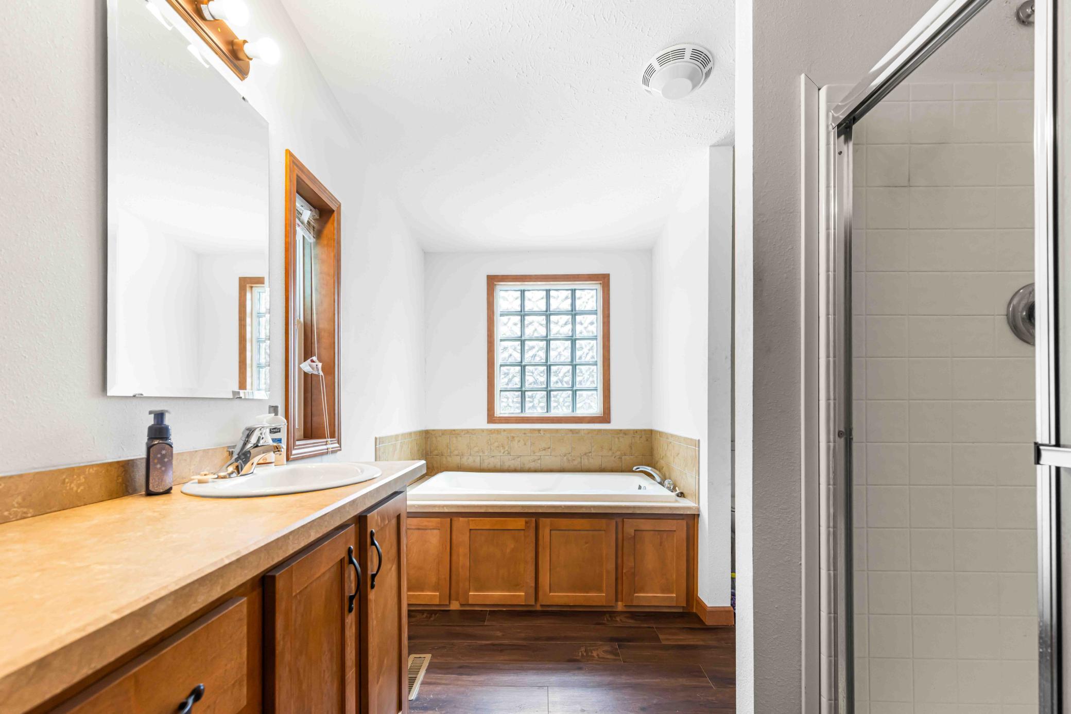 137 Roosevelt St Cayuga-44.jpg