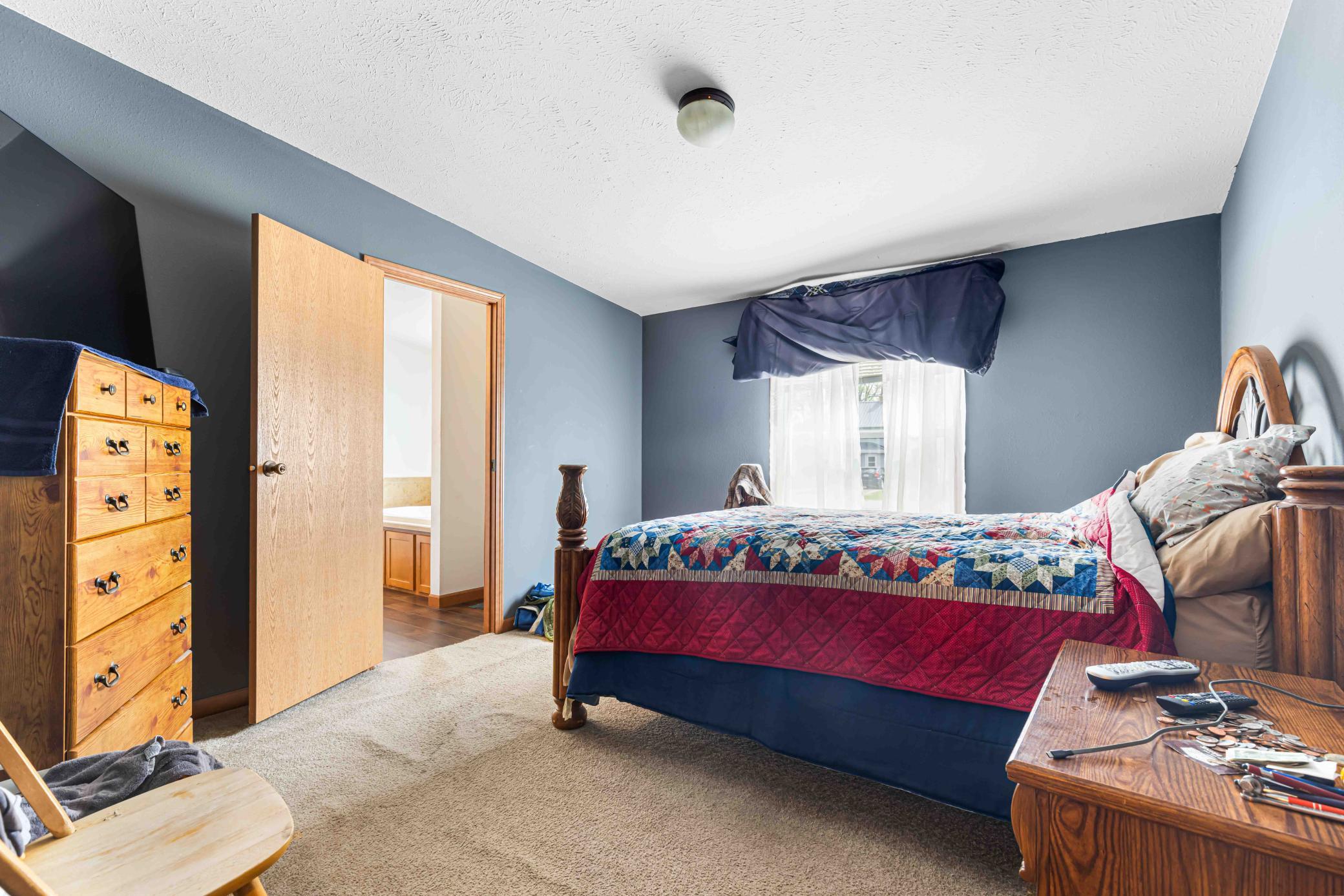 137 Roosevelt St Cayuga-40.jpg