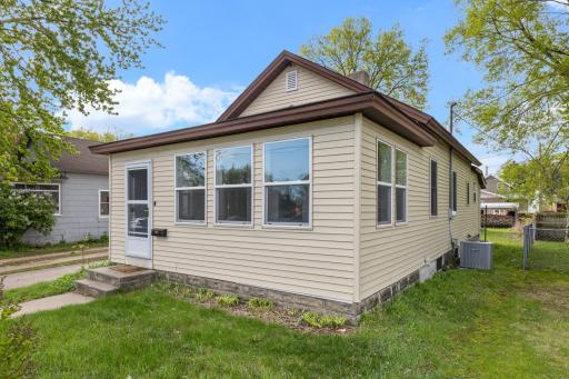 975 W 2nd Street, Winona, MN 55987