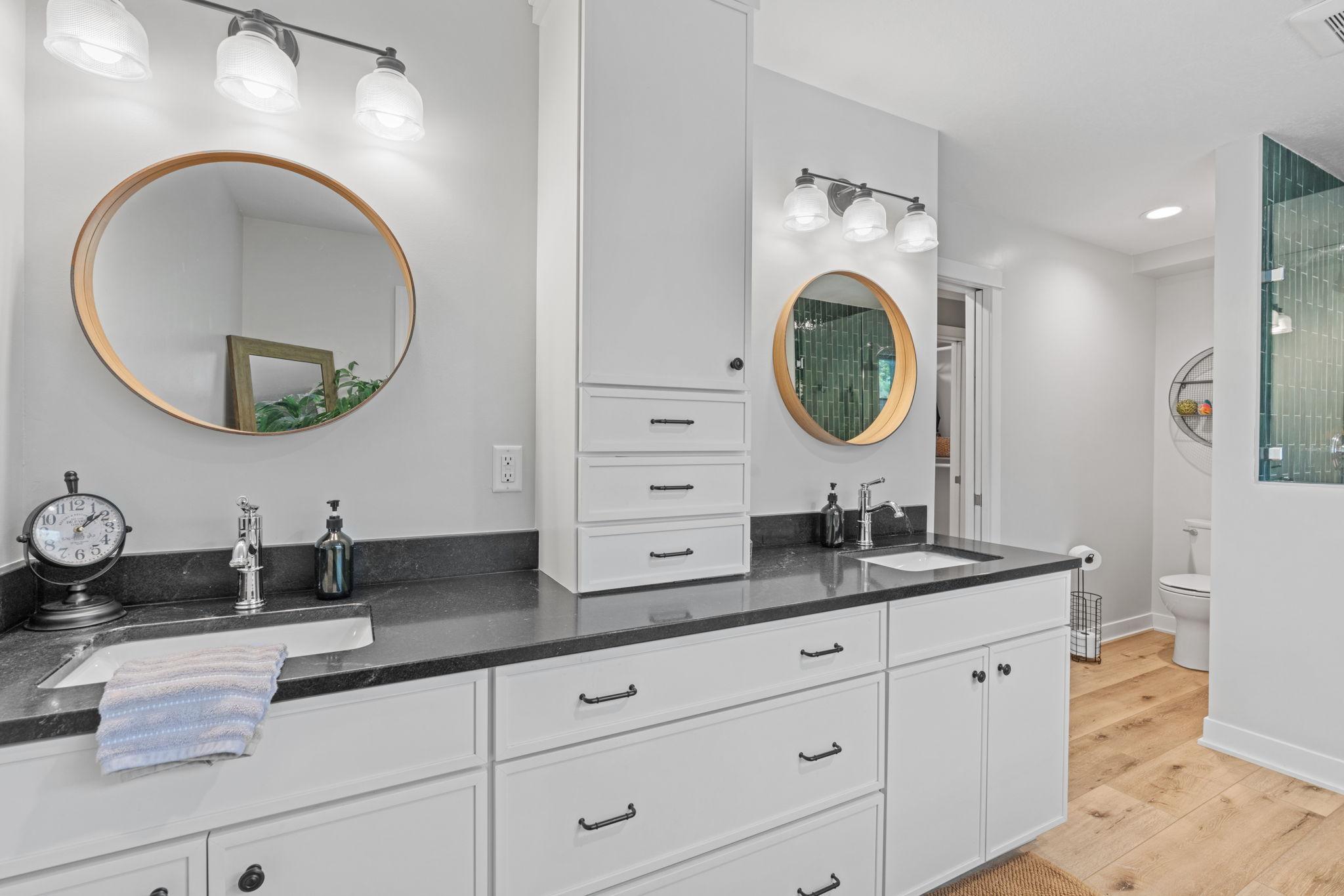 Primary en-suite bathoom.jpg