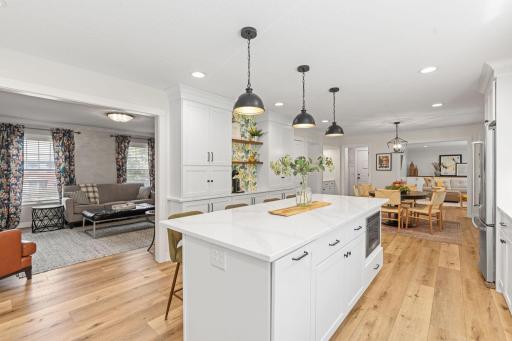 Large center island with built in microwave!