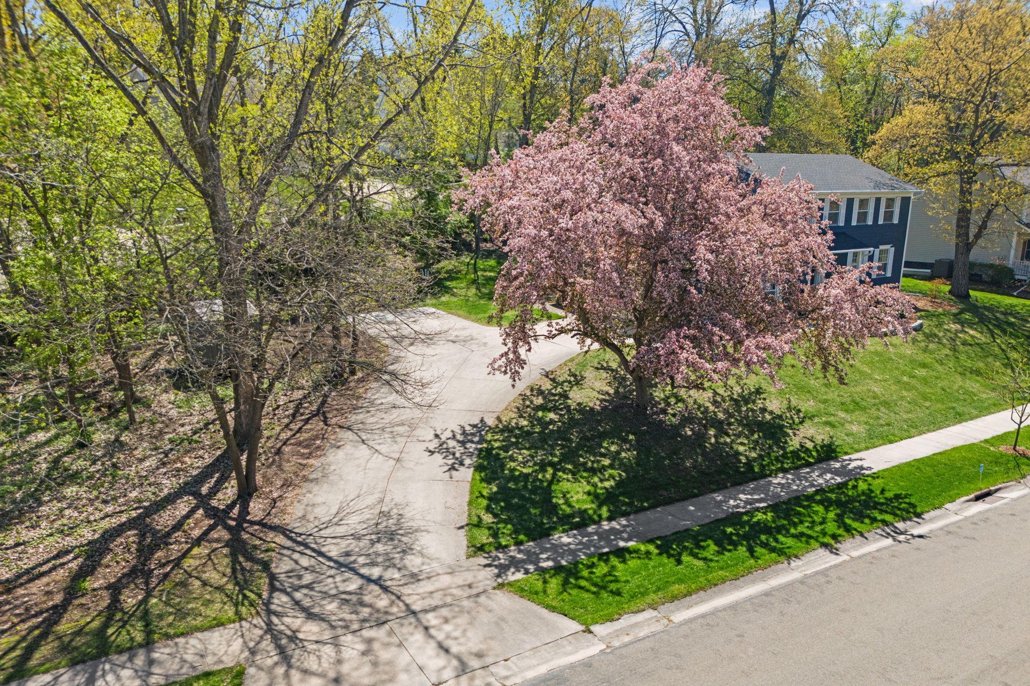 1371 Woodland Dr SW-25.jpg