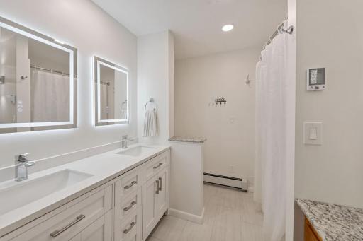 327 Krattley Lane, Hudson, WI 54016