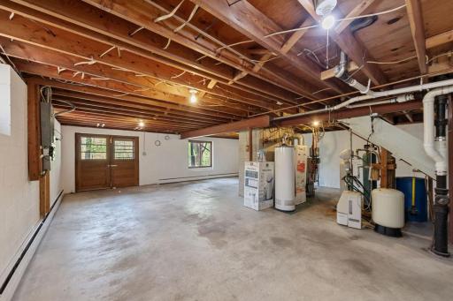 327 Krattley Lane, Hudson, WI 54016