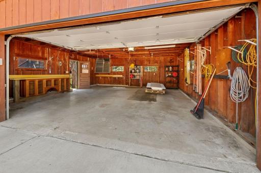 327 Krattley Lane, Hudson, WI 54016