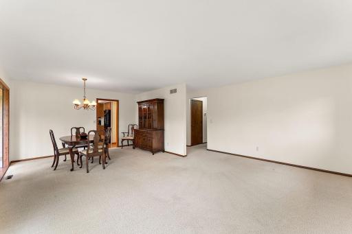 8381 Annalisa Path, Inver Grove Heights, MN 55077