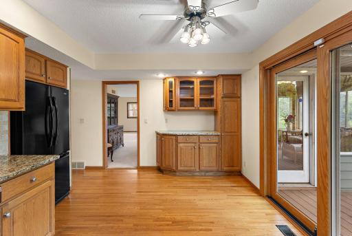 New Anderson Sliding door 2025! Plenty of room for kitchen table~