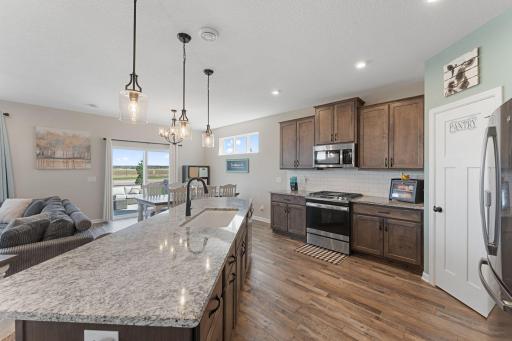 1847 Ivy Street, Shakopee, MN 55379