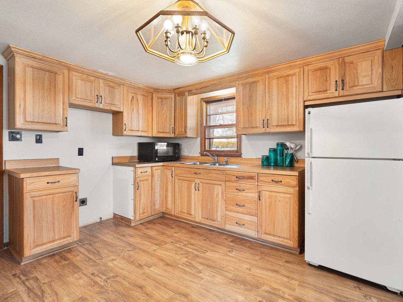34-custom-18747-tetonka-lake-ln.jpg