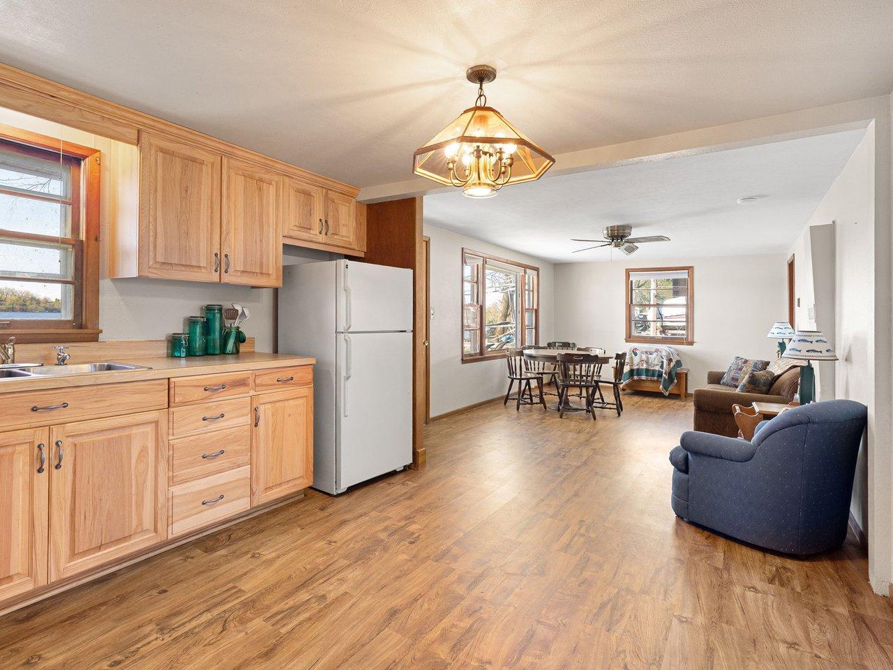 33-custom-18747-tetonka-lake-ln.jpg