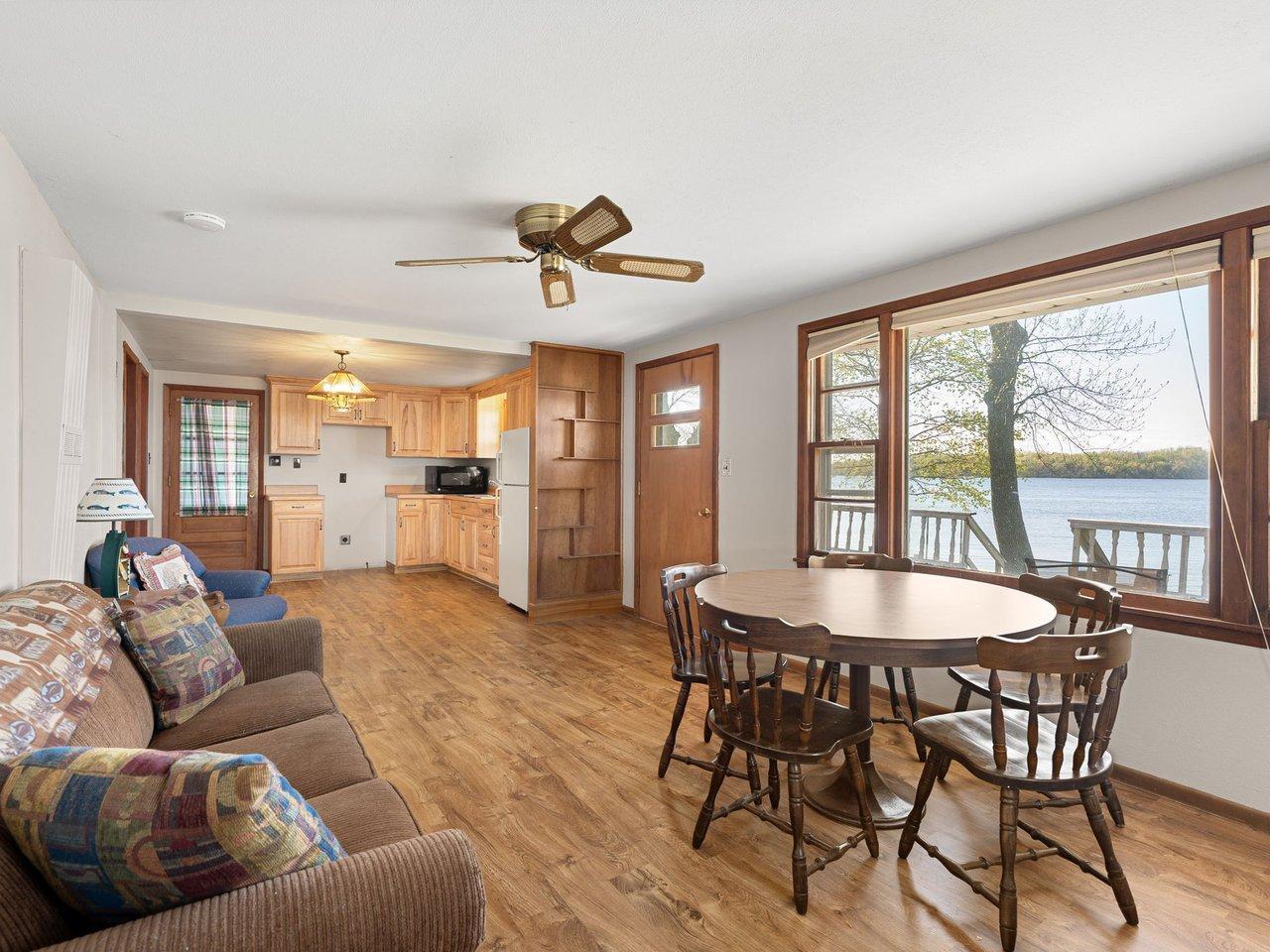 40-custom-18747-tetonka-lake-ln.jpg