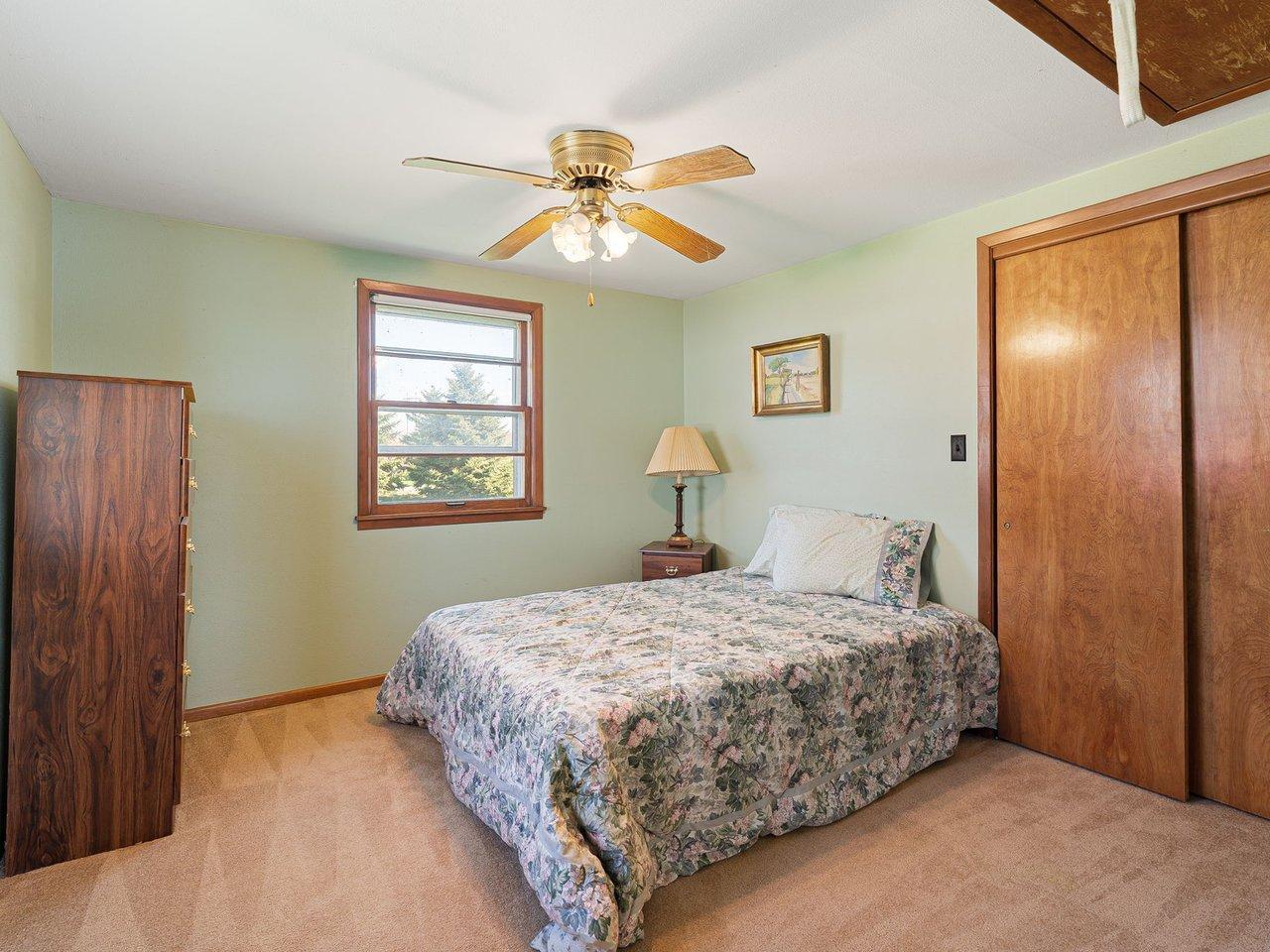 44-custom-18747-tetonka-lake-ln.jpg