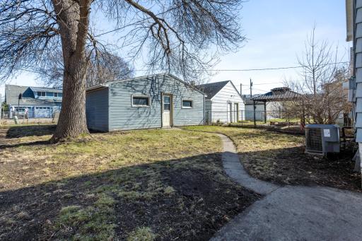 443 15th Avenue S, Fargo, ND 58103