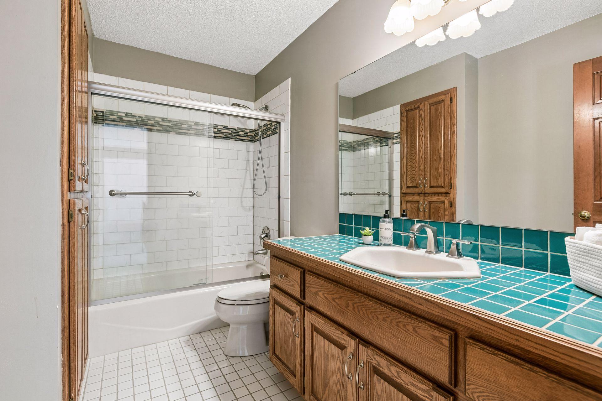 Adittional full bath on second floor
