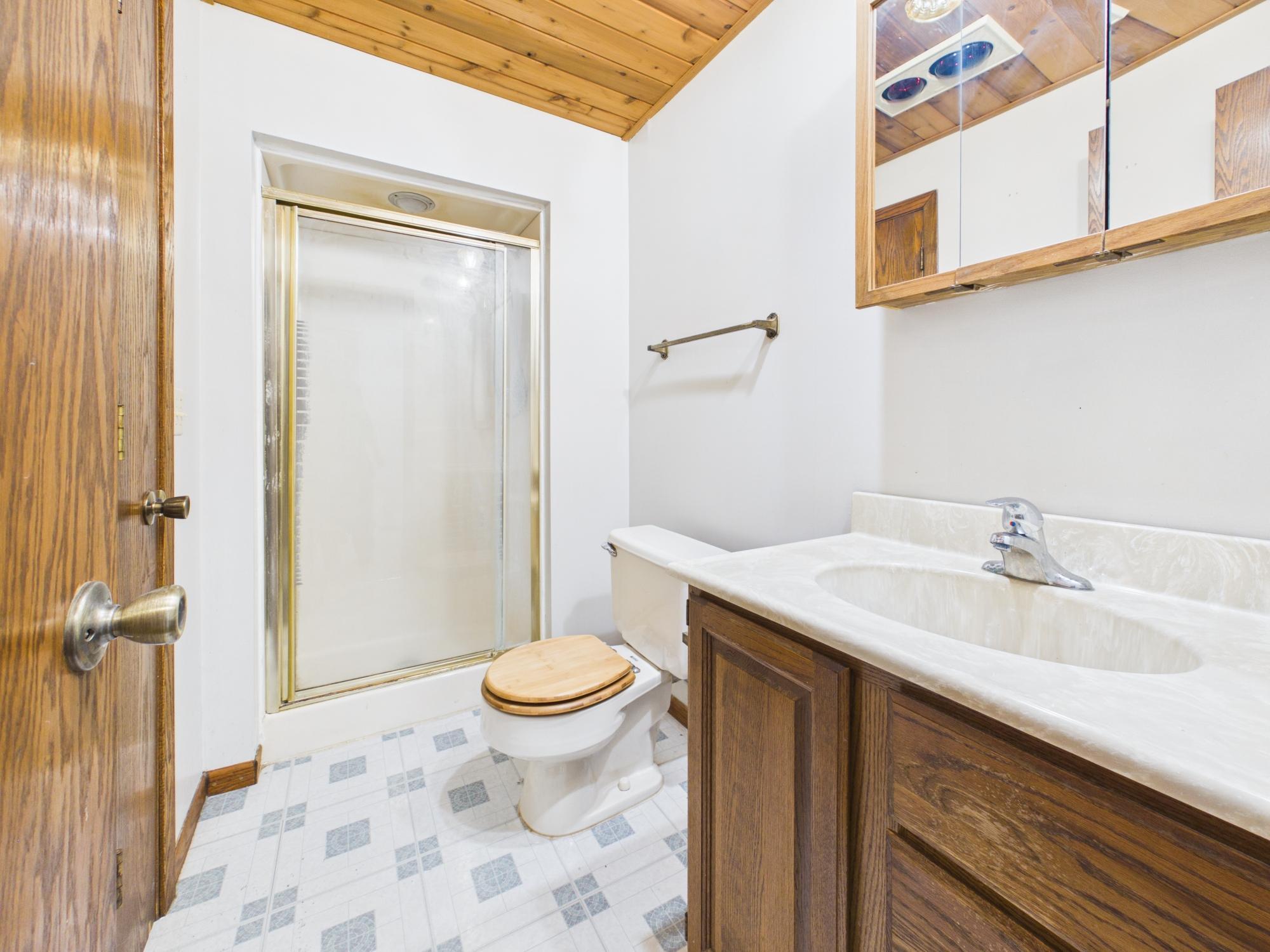 9380 Hale Avenue S, Cottage Grove, MN 55016