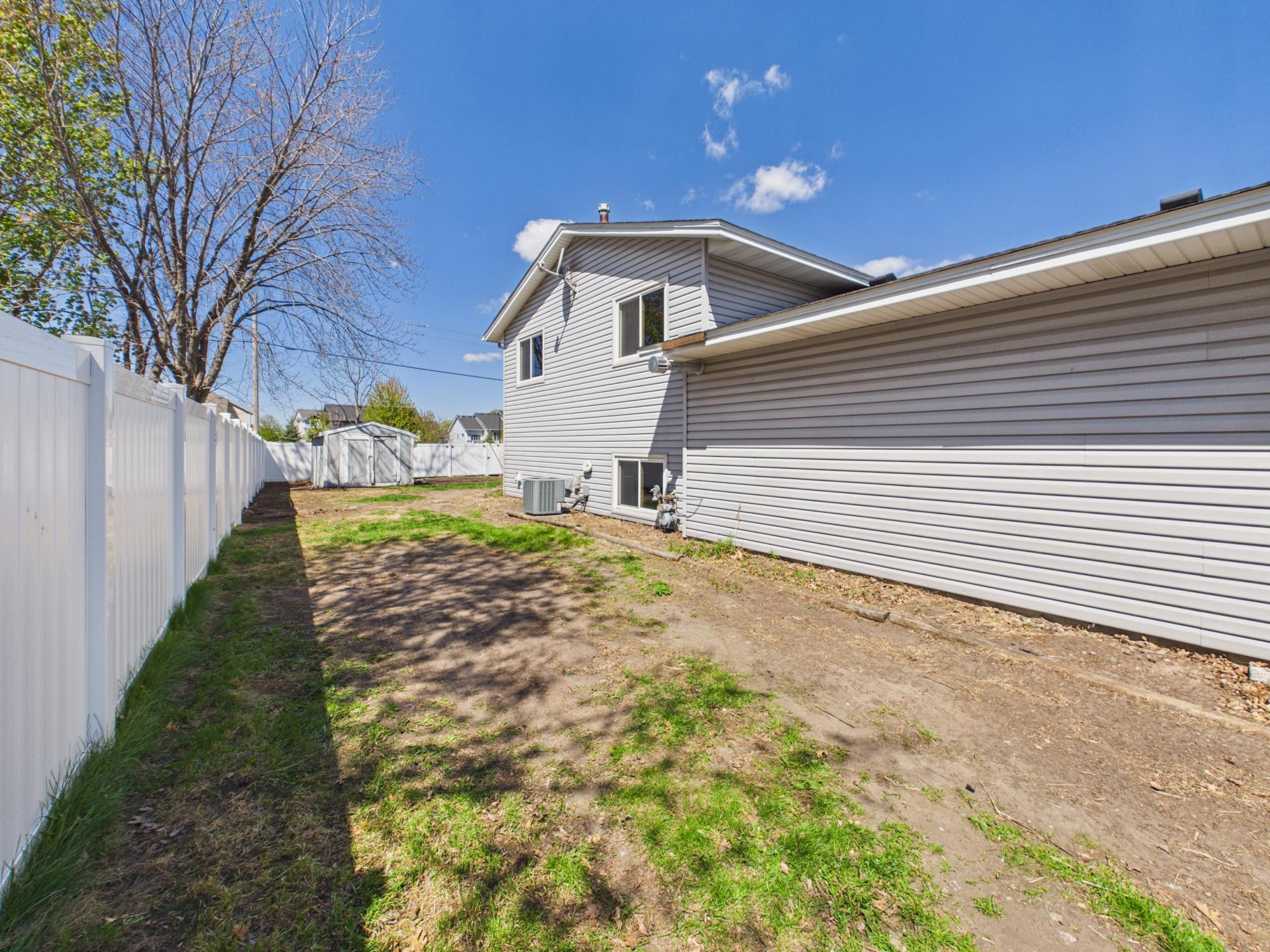 9380 Hale Avenue S, Cottage Grove, MN 55016