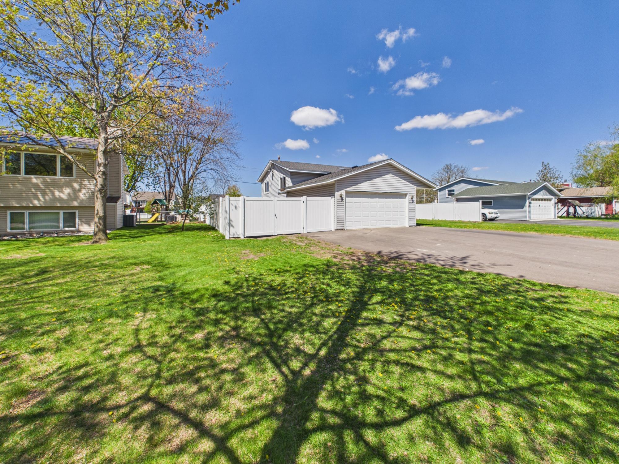 9380 Hale Avenue S, Cottage Grove, MN 55016